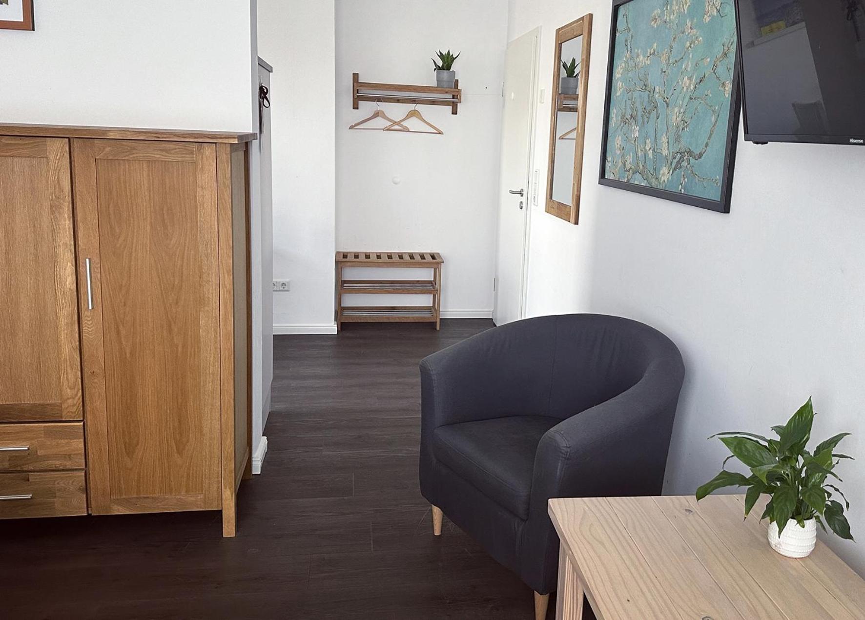 Apartment Kirschbluete2 Norden Room photo